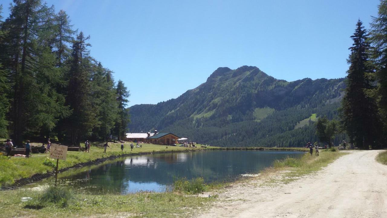 Taverna Semon Verrayes Buitenkant foto