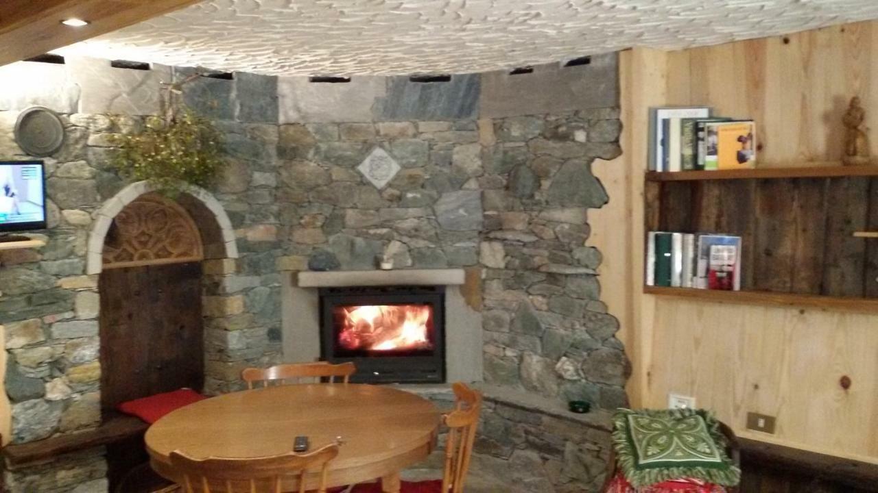Taverna Semon Verrayes Buitenkant foto