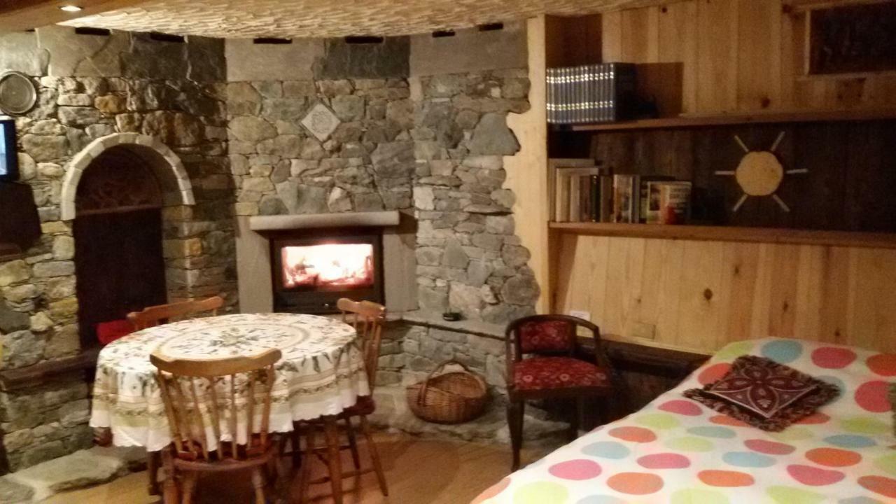 Taverna Semon Verrayes Buitenkant foto