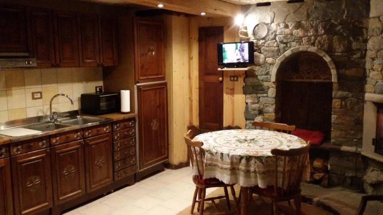 Taverna Semon Verrayes Buitenkant foto